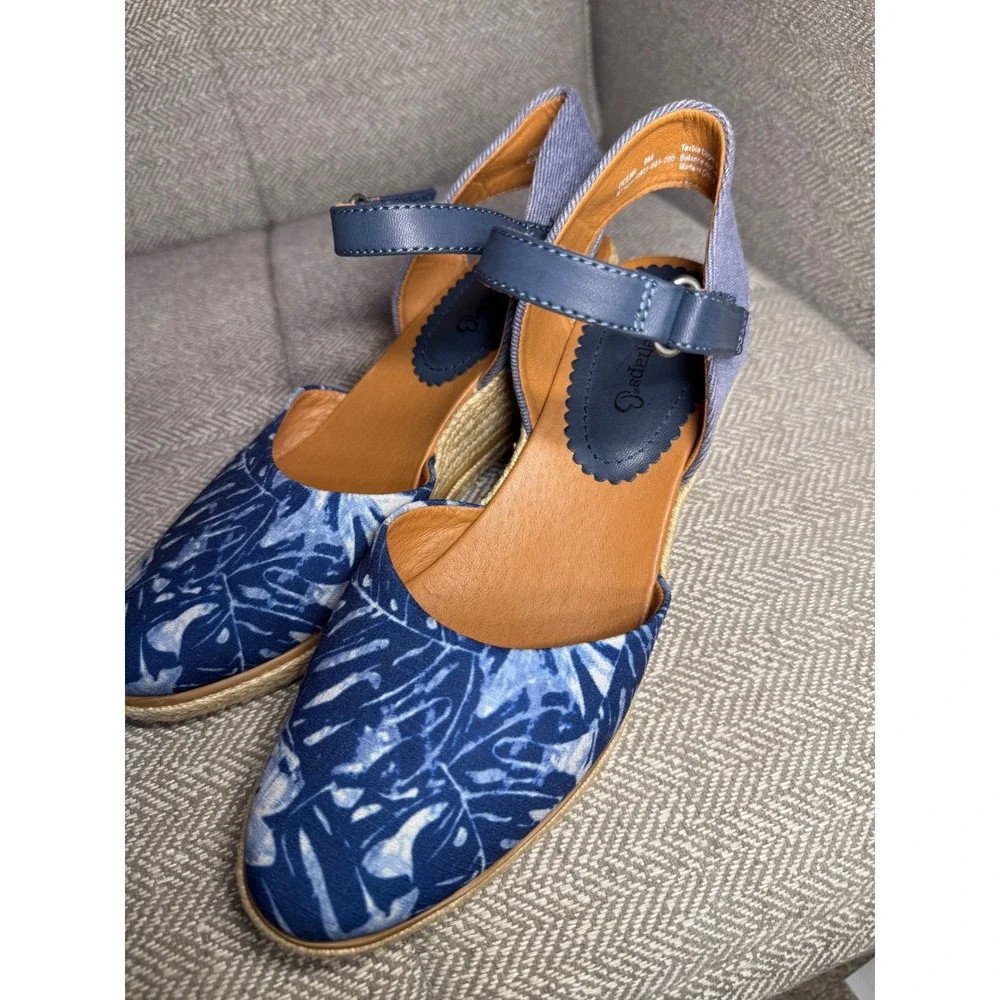 BareTraps ocean espadrille